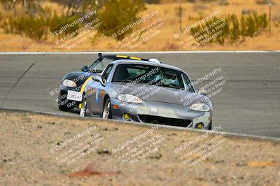 media/Dec-28-2024-Extreme Speed (Sat) [[dd5bc3b342]]/White Group/Session 1 (The Bowl)/